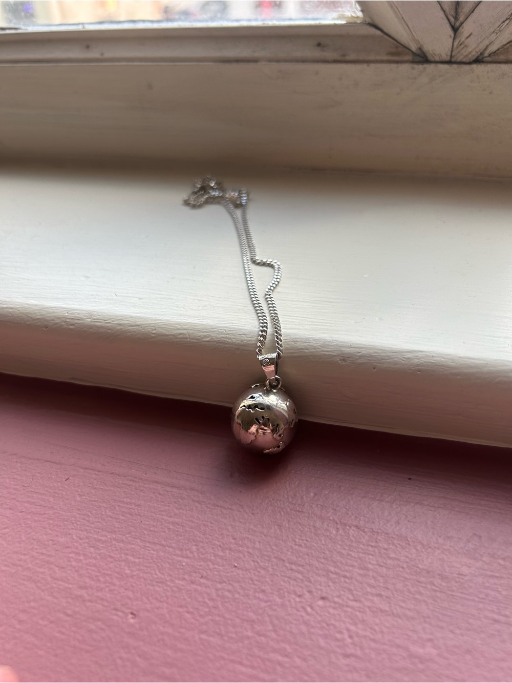 925 Globe Pendant Necklace w/ Bell Inside